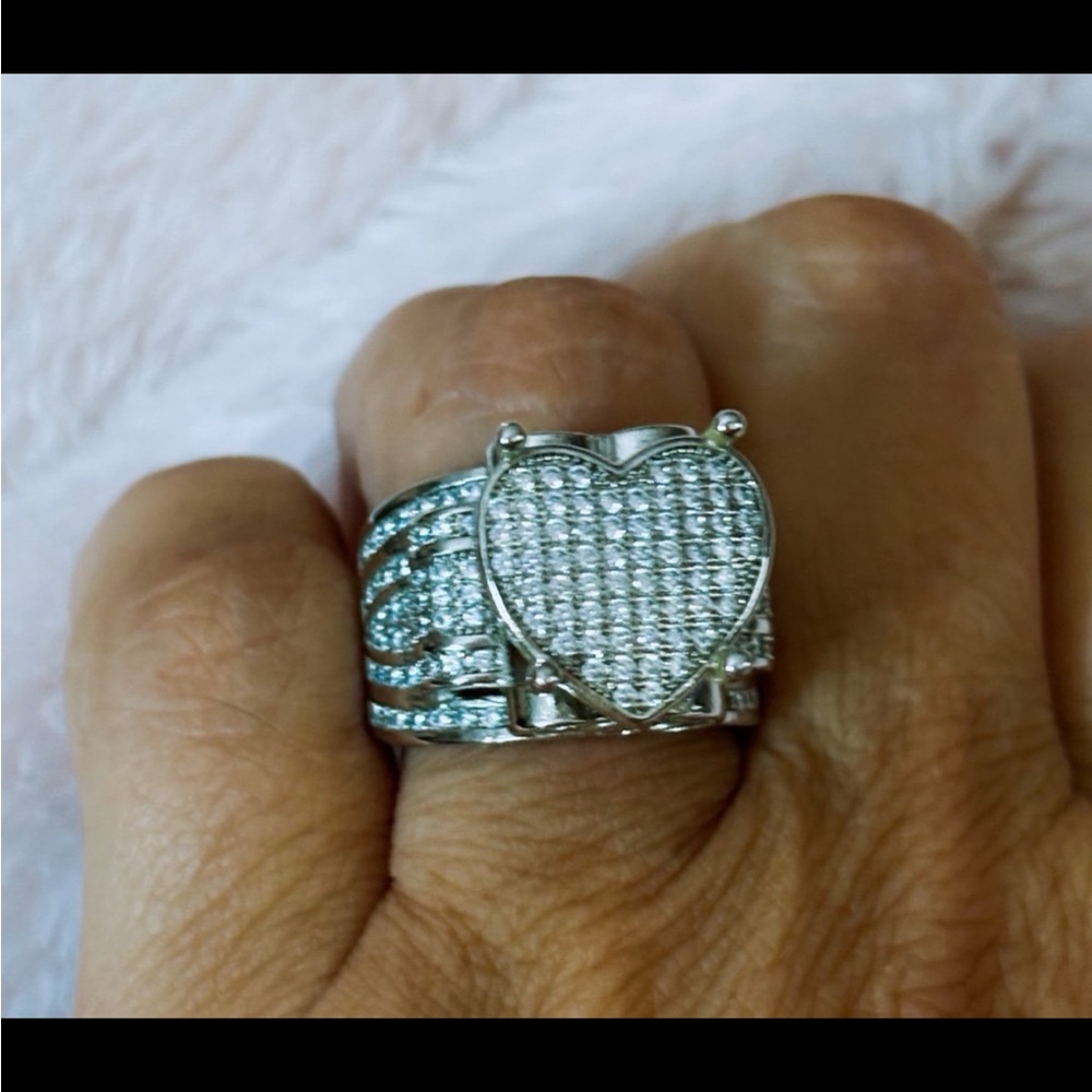 Elegant Silver Heart Ring so 7